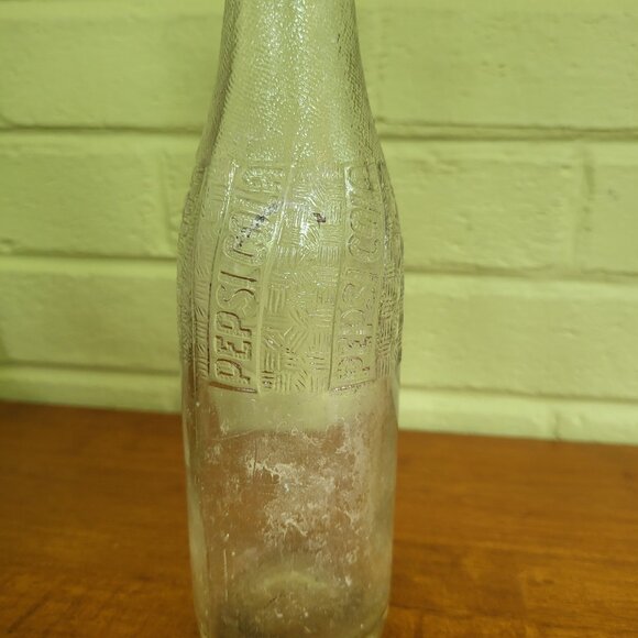 Vintage PEPSI Cola Glass Bottle 12 Fl Oz Clear Empty Embossed Logo All Over T3 - Picture 4 of 6